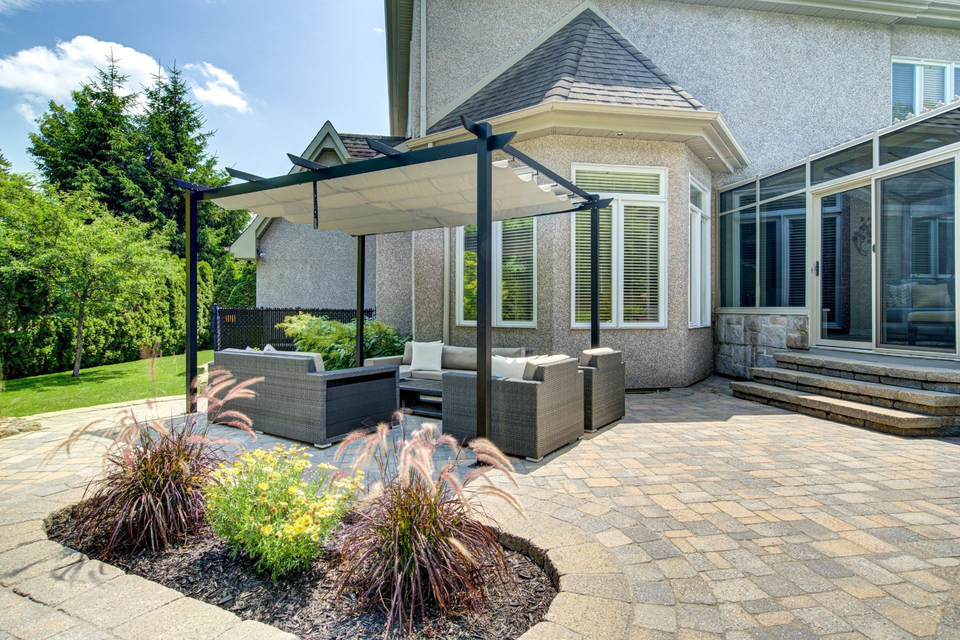 









53


Rue de Chaumont

,
Blainville,




QC
J7B6B4

