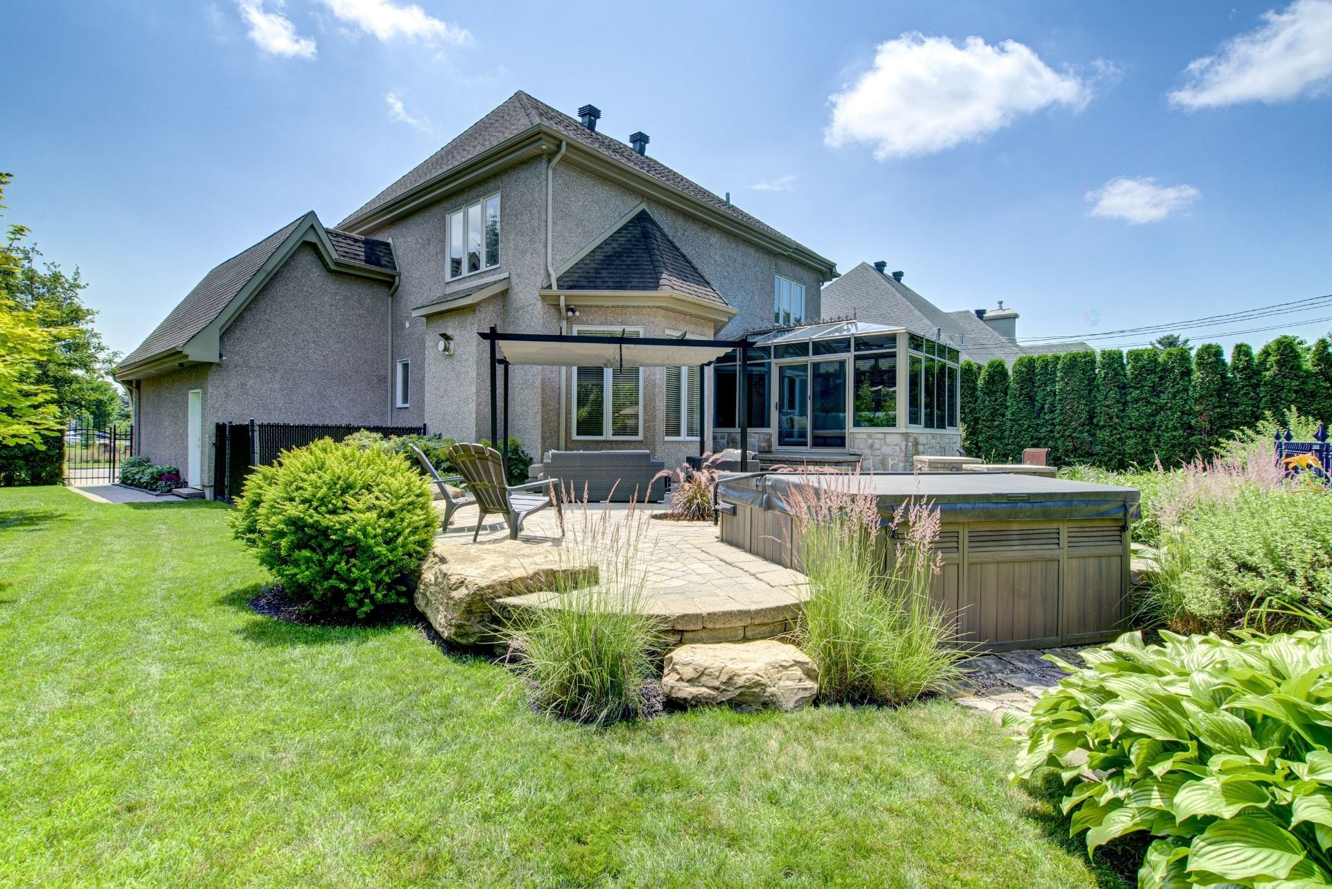 









53


Rue de Chaumont

,
Blainville,




QC
J7B6B4


