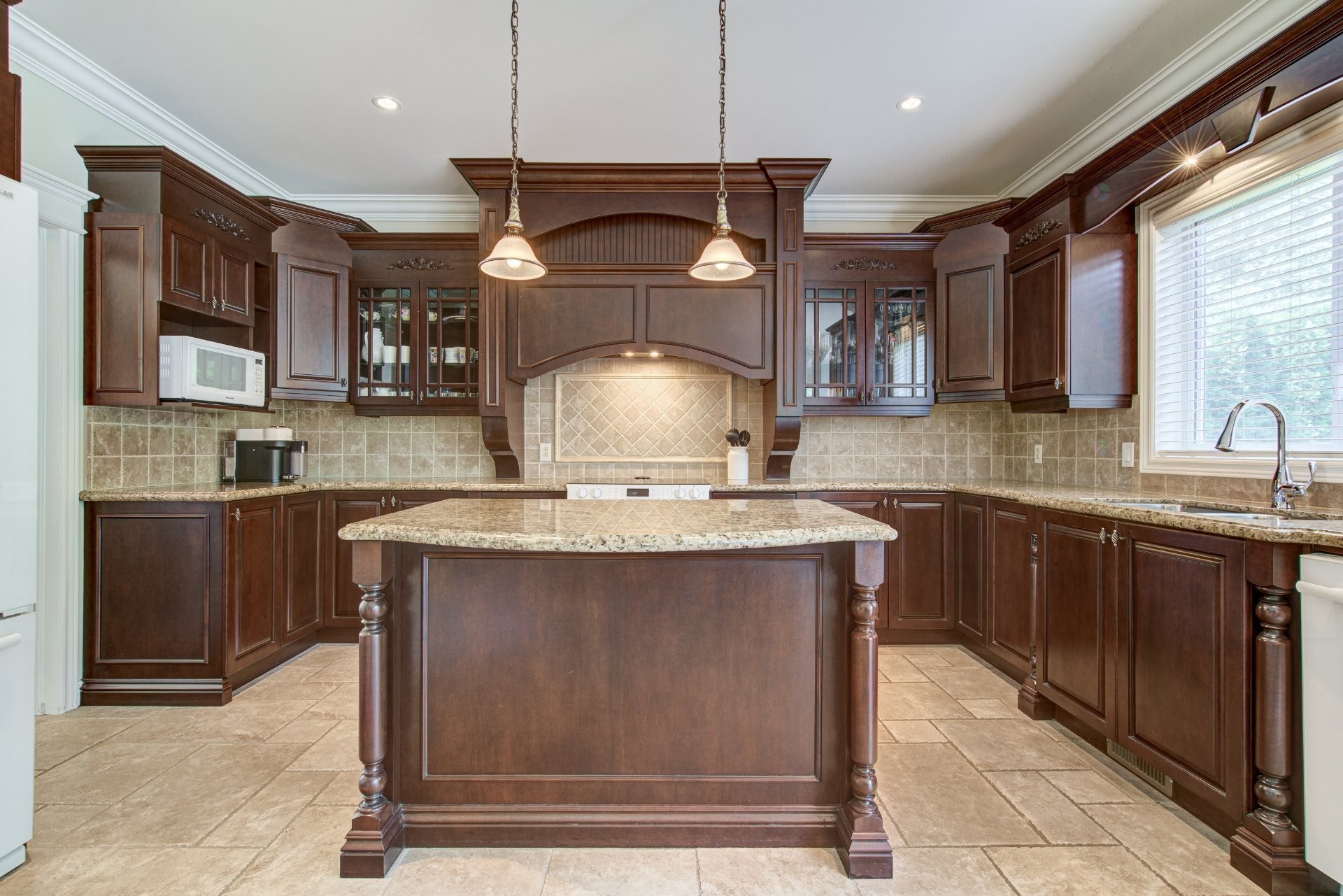 









53


Rue de Chaumont

,
Blainville,




QC
J7B6B4

