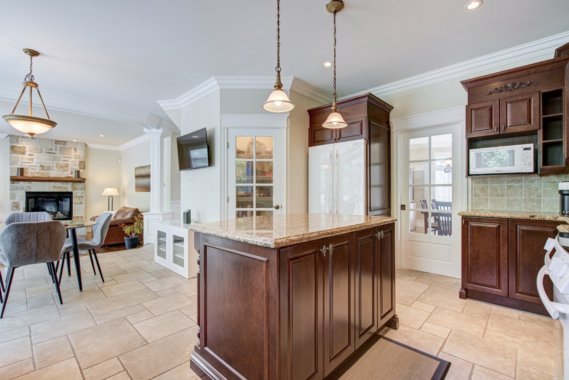 









53


Rue de Chaumont

,
Blainville,




QC
J7B6B4

