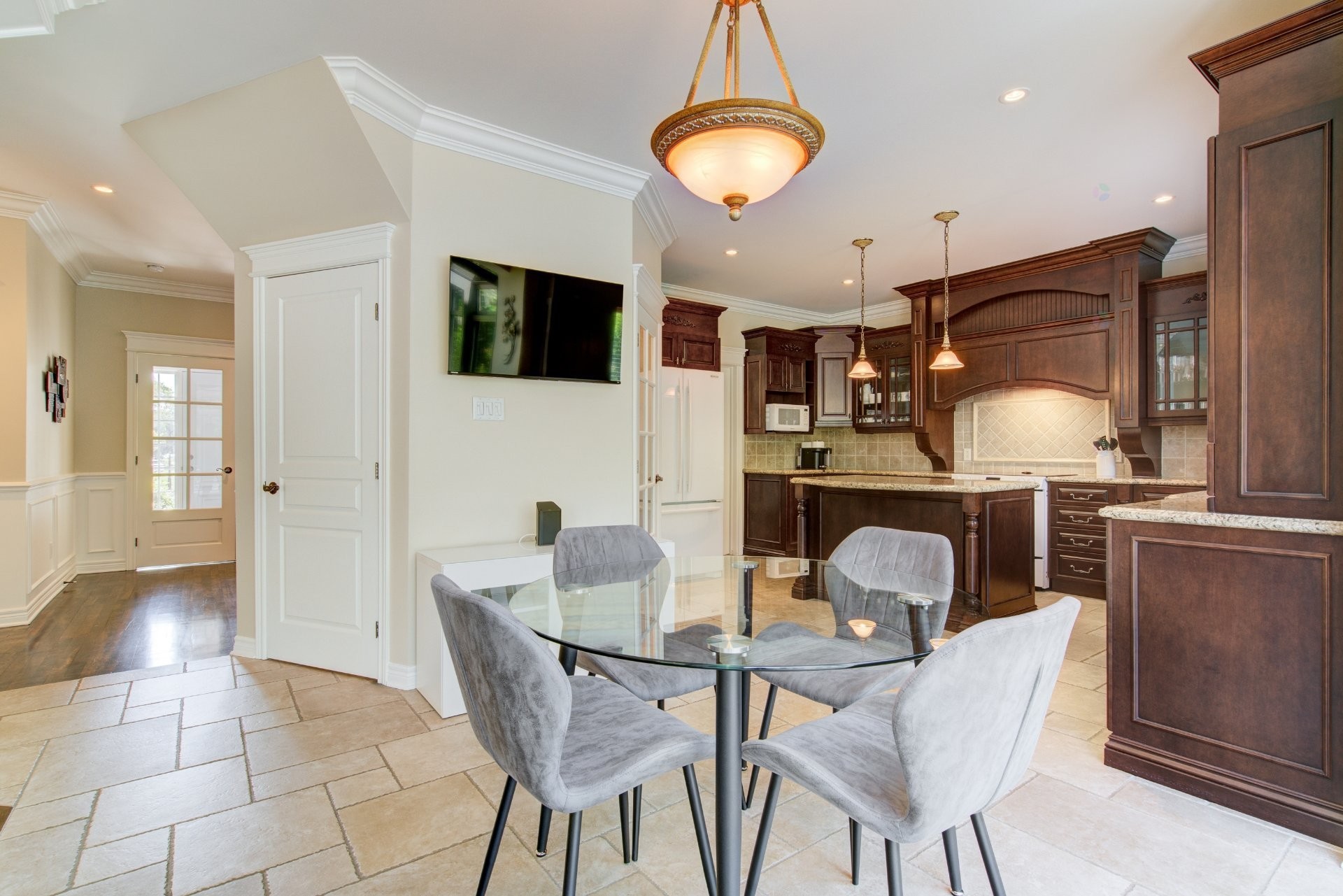 









53


Rue de Chaumont

,
Blainville,




QC
J7B6B4

