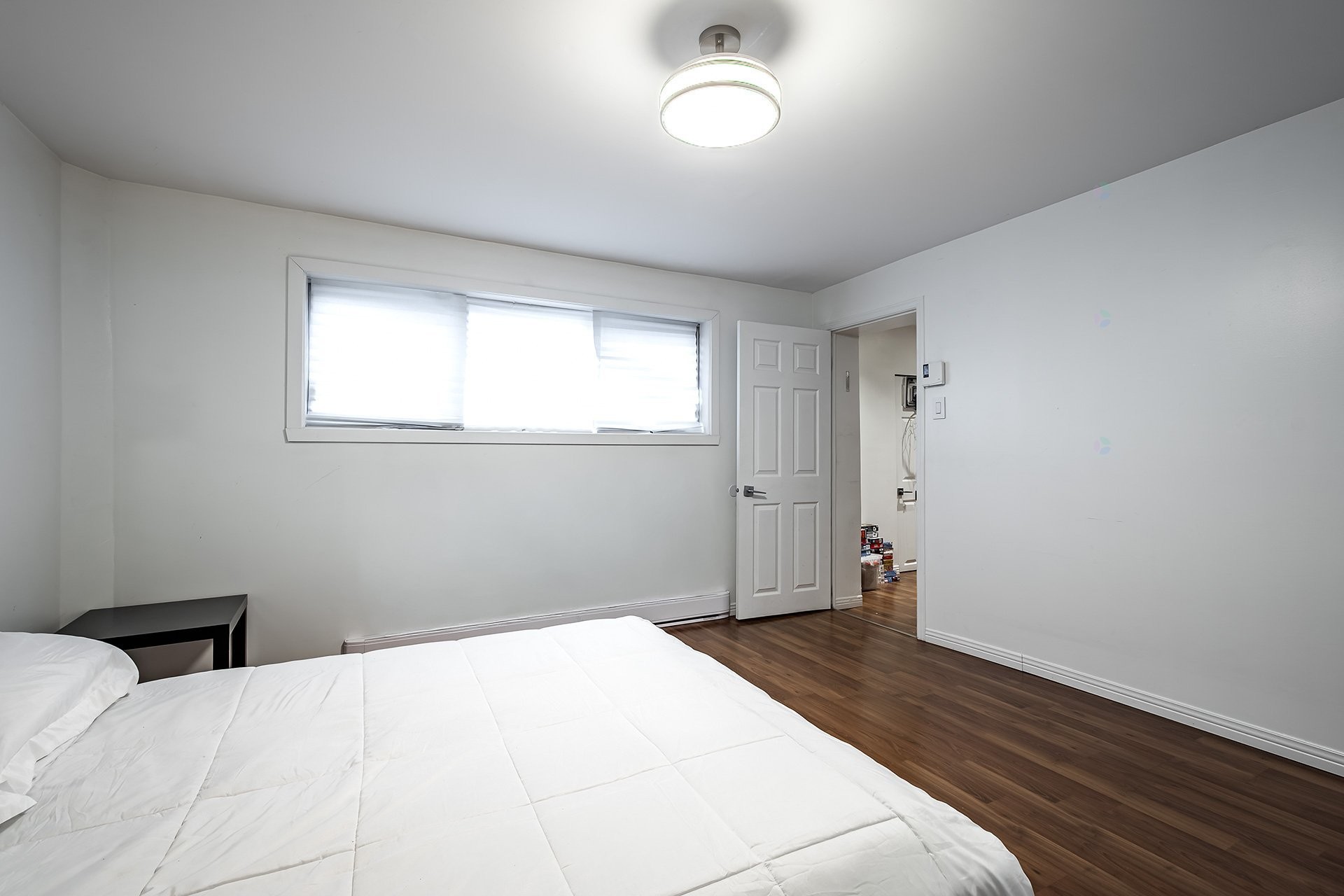 









5754

 - 5756


Av. Fairside

,
Côte-Saint-Luc,




QC
H4W2A7

