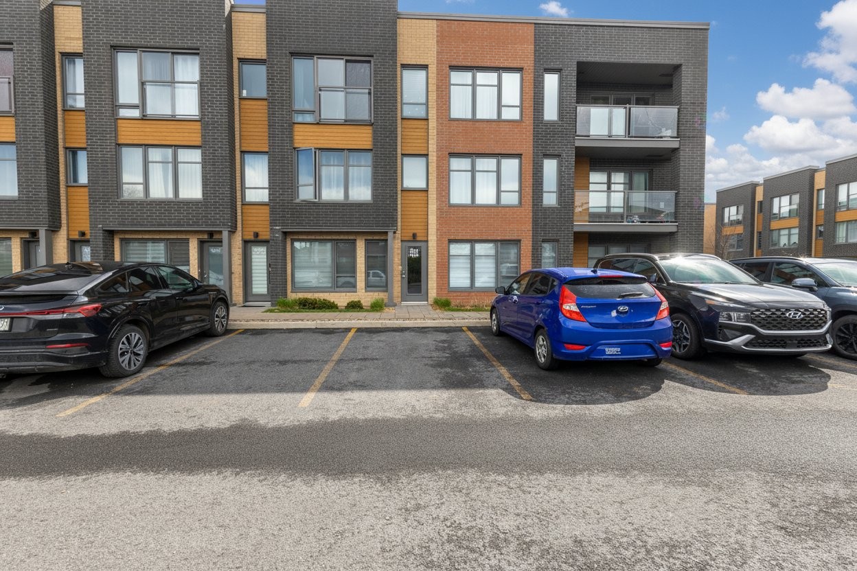 









4876


Rue La Perrière

,
Longueuil (Saint-Hubert),




QC
J3Y0S6

