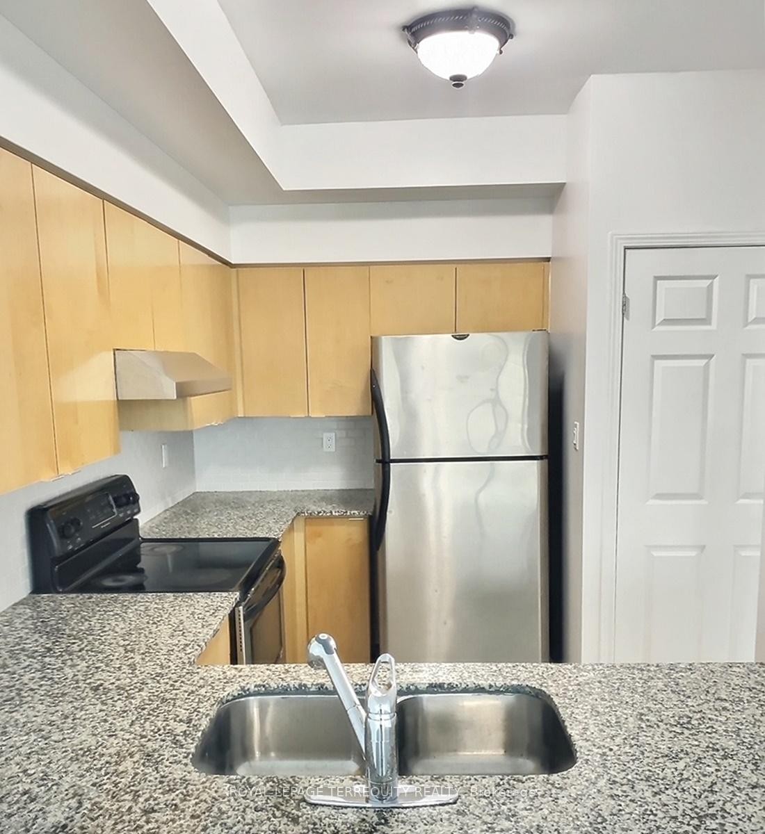 









230


Queens

Quay West, 2322,
Toronto,




ON
M5J 2Y7

