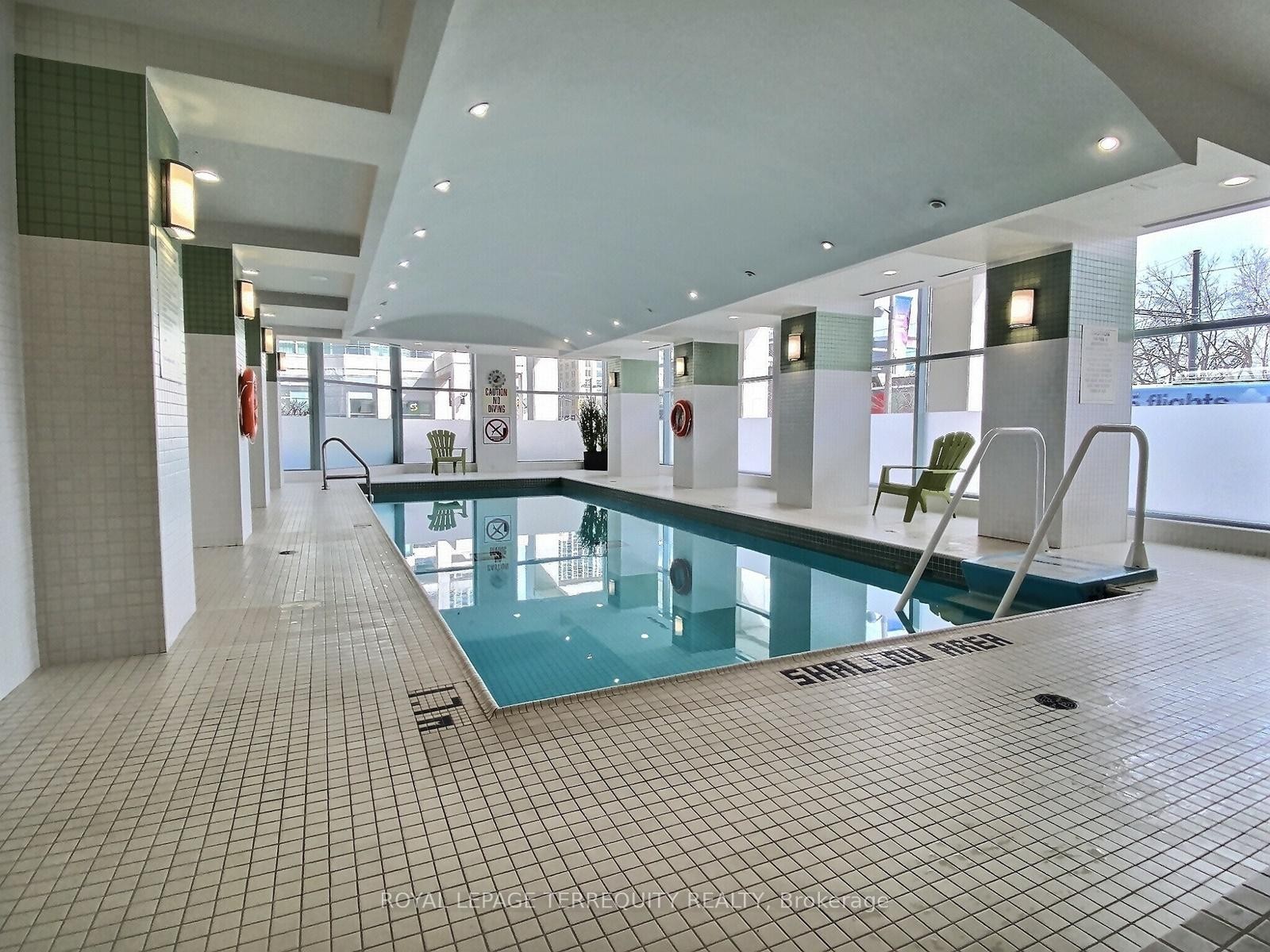 









230


Queens

Quay West, 2322,
Toronto,




ON
M5J 2Y7

