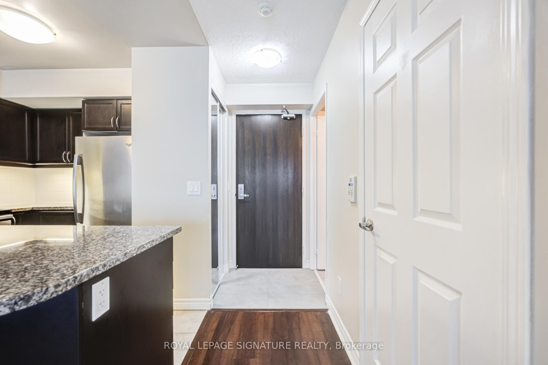 









19


Grand Trunk

Crescent, 2103,
Toronto,




ON
M5J 3A3

