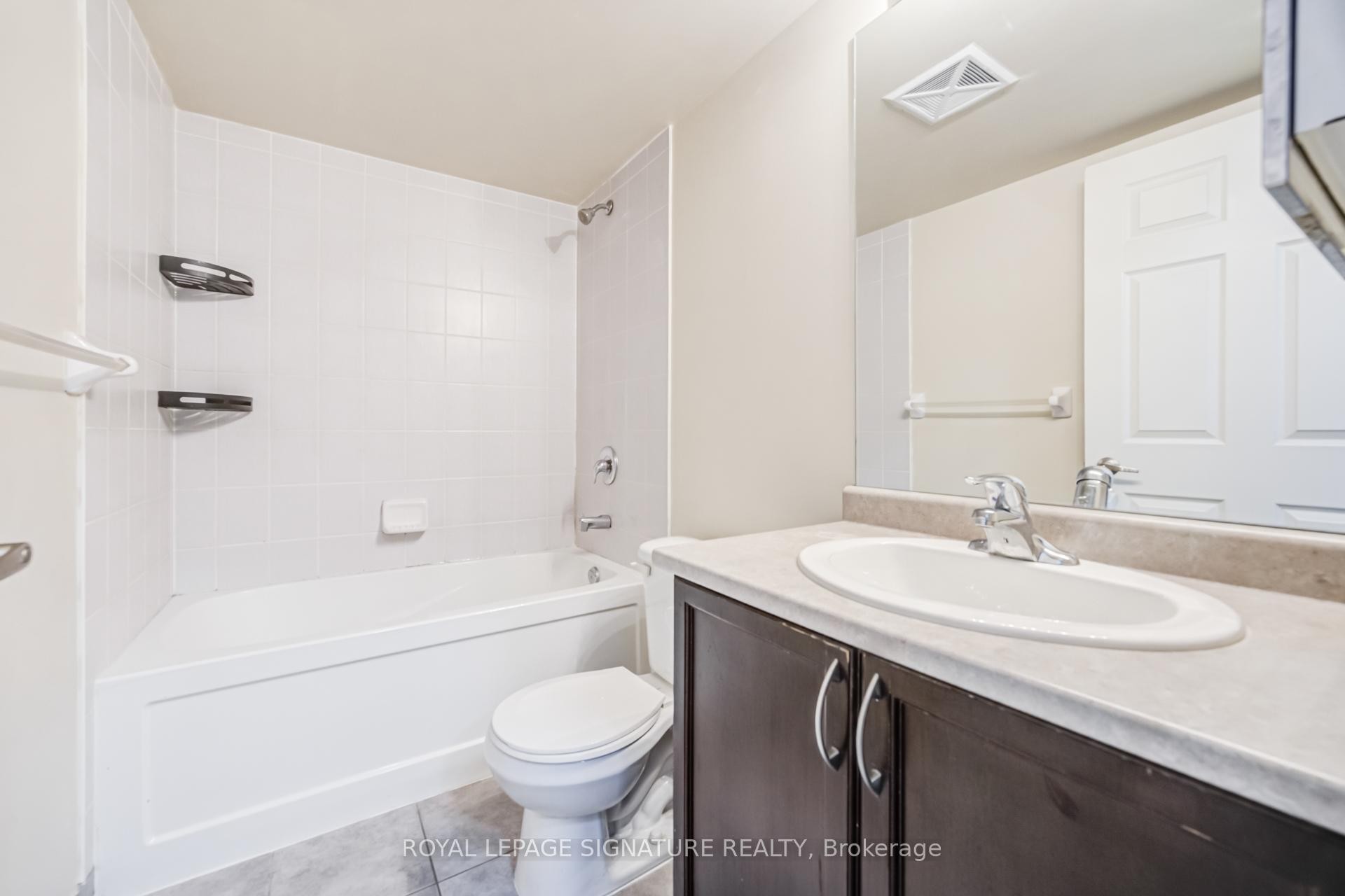 









19


Grand Trunk

Crescent, 2103,
Toronto,




ON
M5J 3A3


