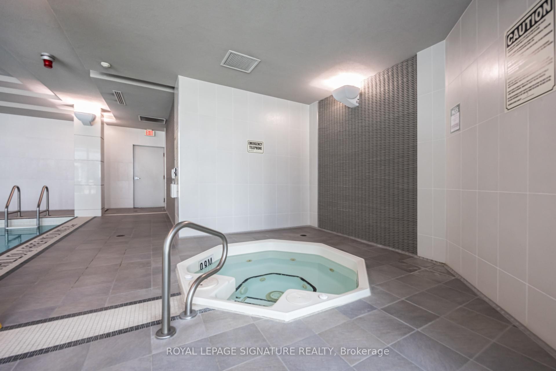 









19


Grand Trunk

Crescent, 2103,
Toronto,




ON
M5J 3A3

