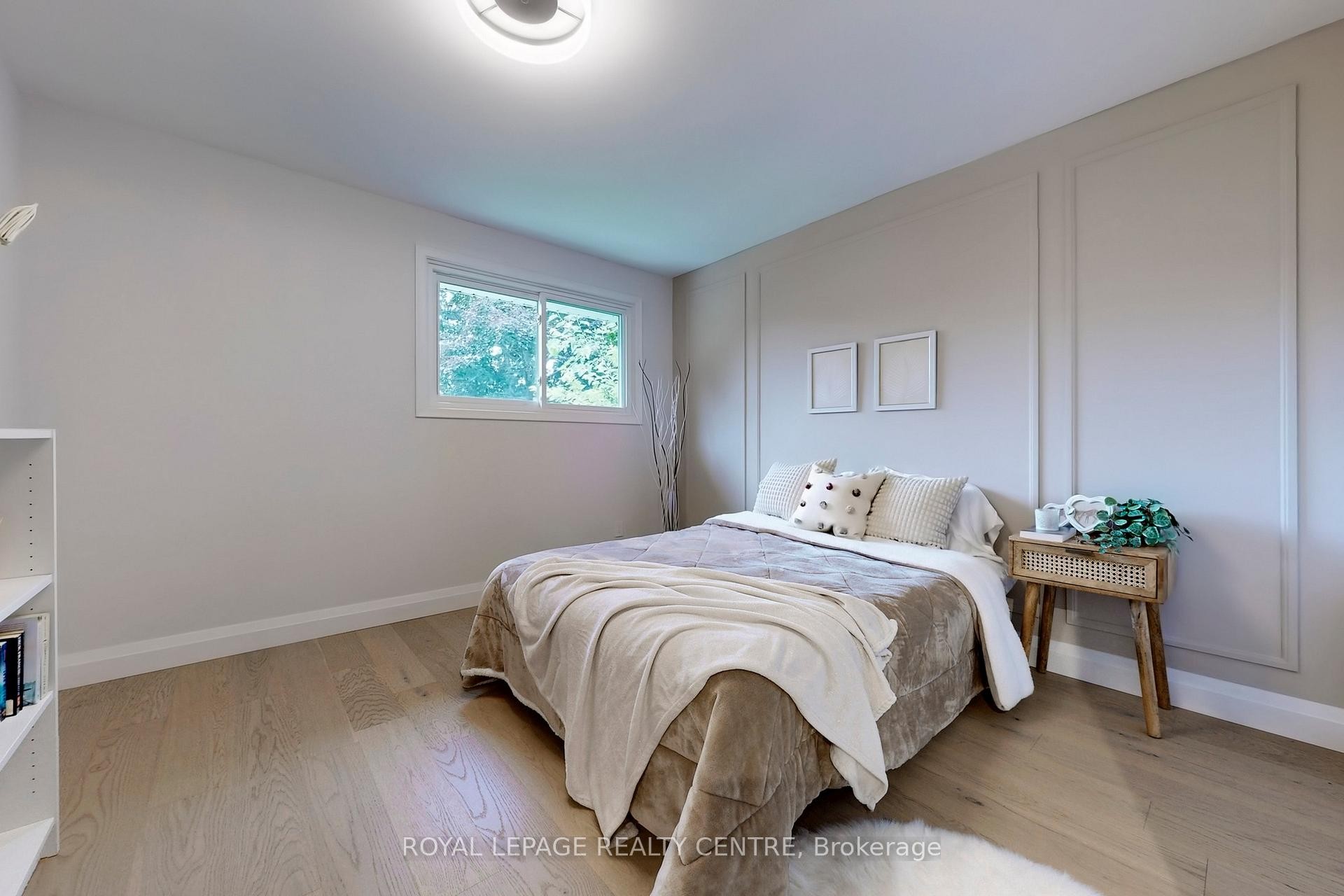 









776


Garth

Street,
Hamilton,




ON
L9C 4K4

