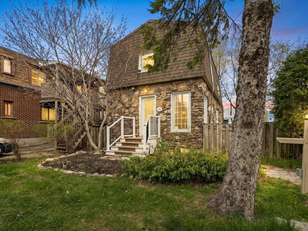 









29


Rue Chapleau

,
Terrebonne (Terrebonne),




QC
J6W2S8

