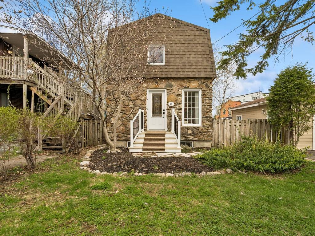 









29


Rue Chapleau

,
Terrebonne (Terrebonne),




QC
J6W2S8

