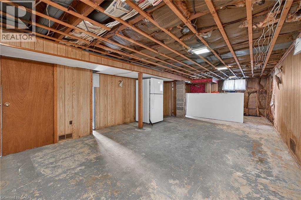 












227 WEST 19TH Street

,
Hamilton,




Ontario
L9C4J3

