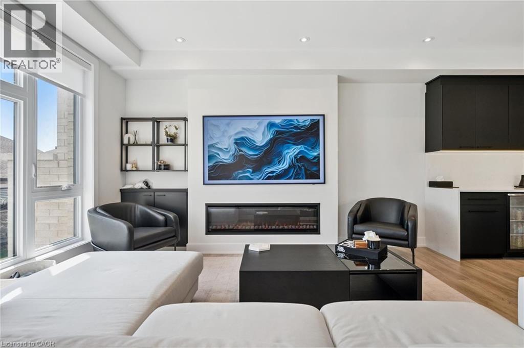 












271 GREY SILO Road Unit# 42

,
Waterloo,




Ontario
N2K0E9


