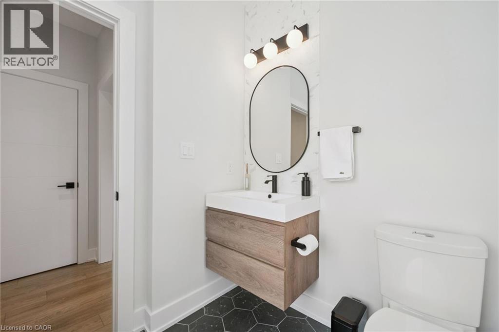 












271 GREY SILO Road Unit# 42

,
Waterloo,




Ontario
N2K0E9

