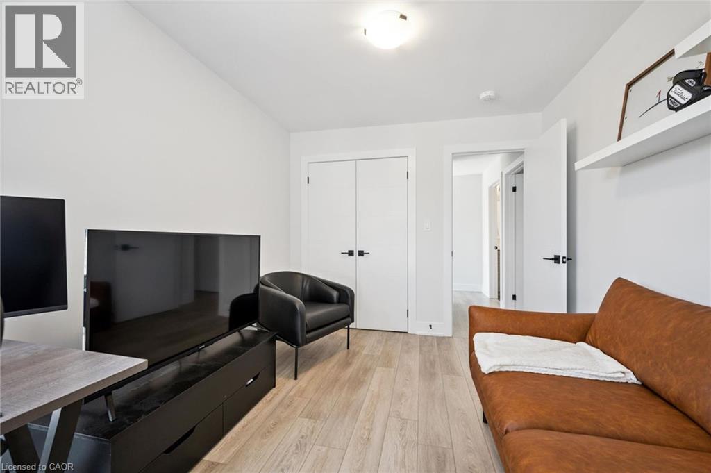












271 GREY SILO Road Unit# 42

,
Waterloo,




Ontario
N2K0E9

