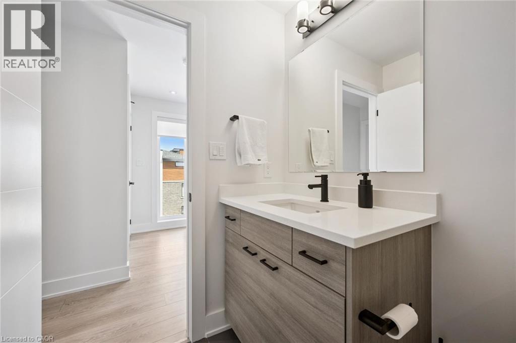 












271 GREY SILO Road Unit# 42

,
Waterloo,




Ontario
N2K0E9


