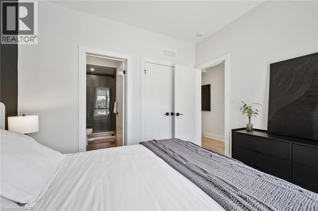 












271 GREY SILO Road Unit# 42

,
Waterloo,




Ontario
N2K0E9

