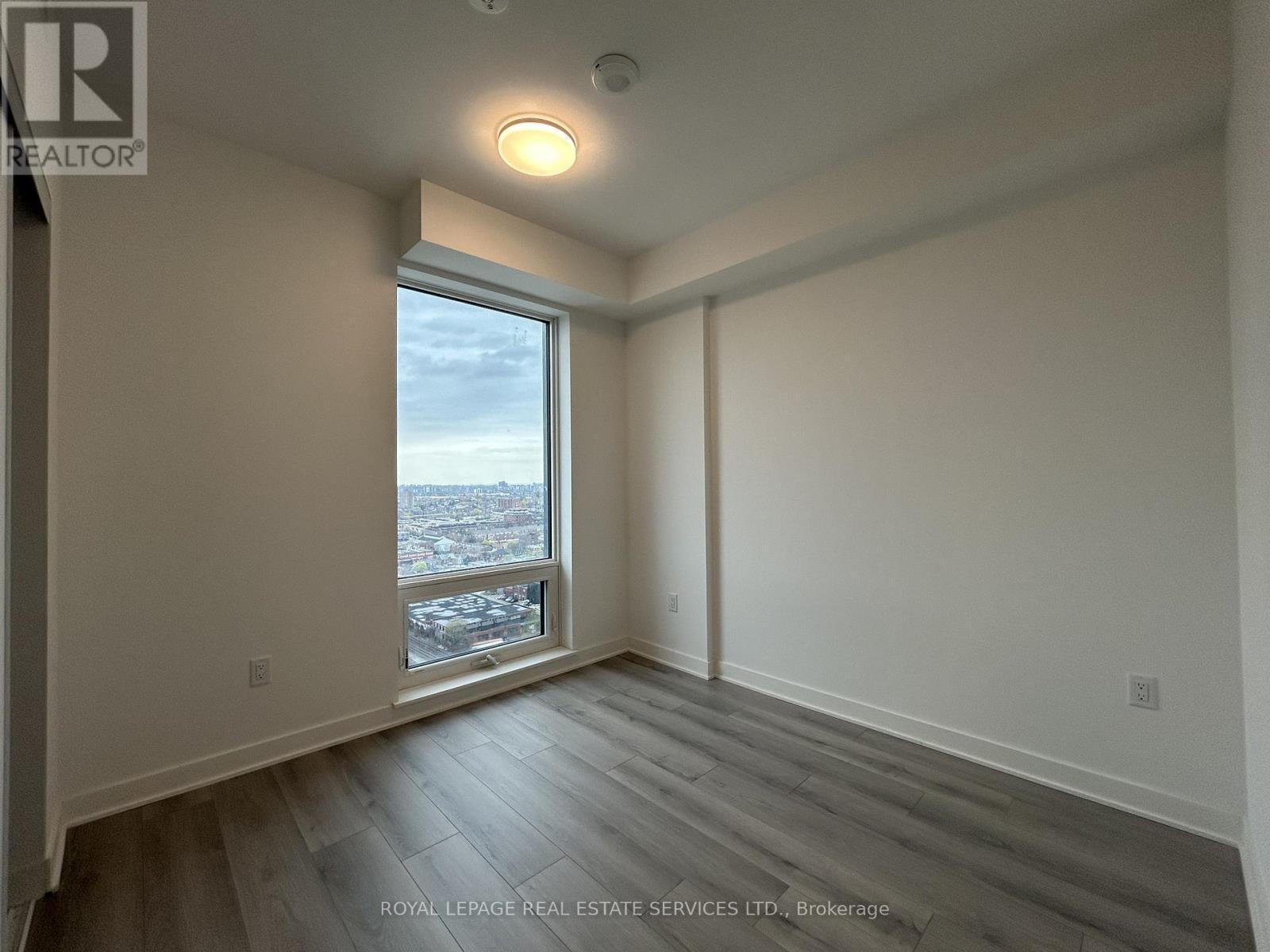 












1811 - 1185 DUPONT STREET

,
Toronto,




Ontario
M6H0G5

