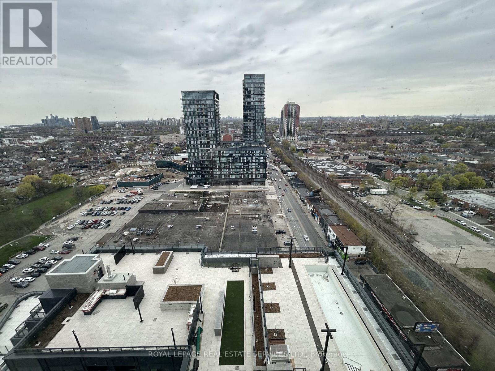 












1811 - 1185 DUPONT STREET

,
Toronto,




Ontario
M6H0G5

