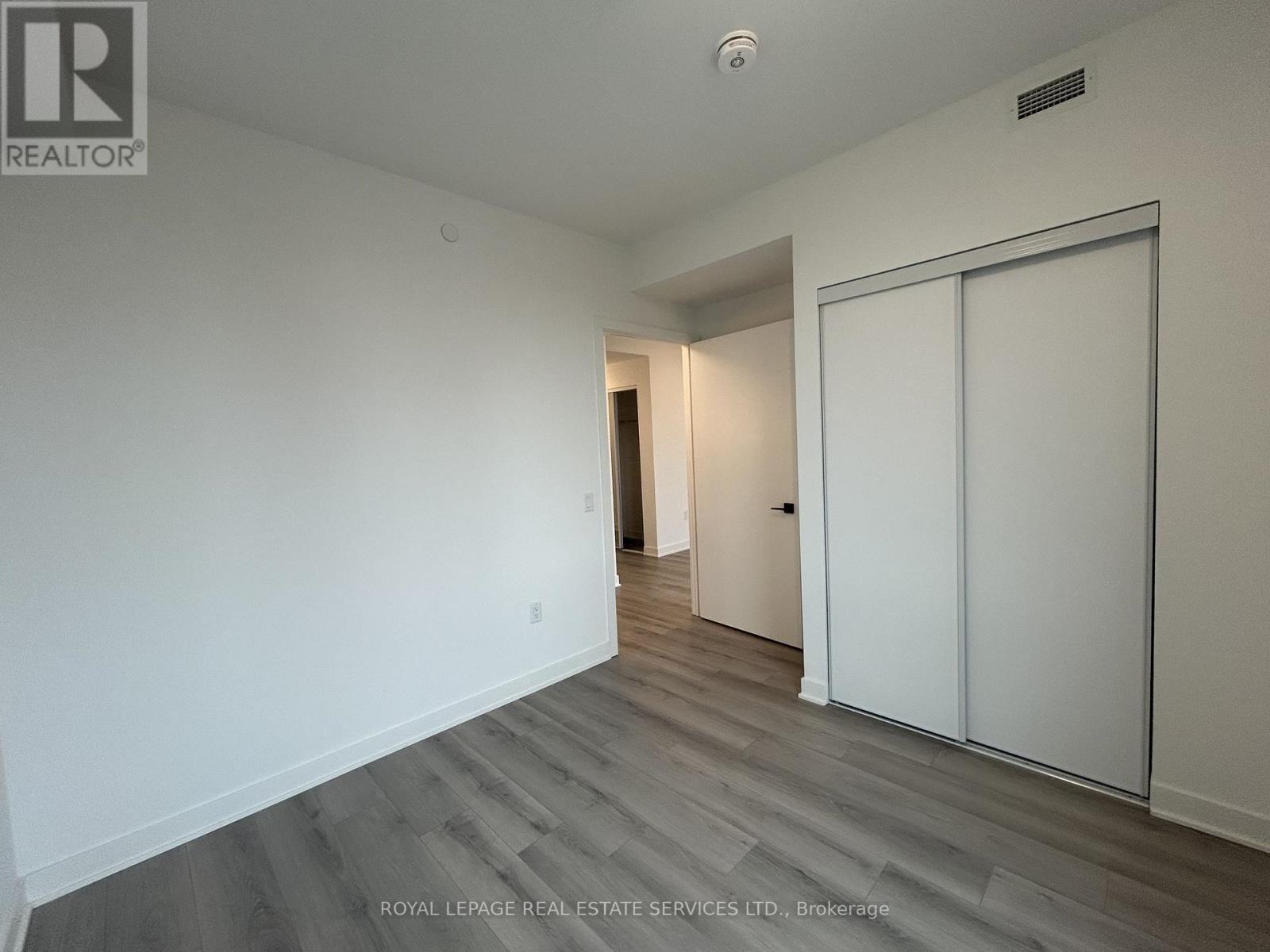 












1811 - 1185 DUPONT STREET

,
Toronto,




Ontario
M6H0G5

