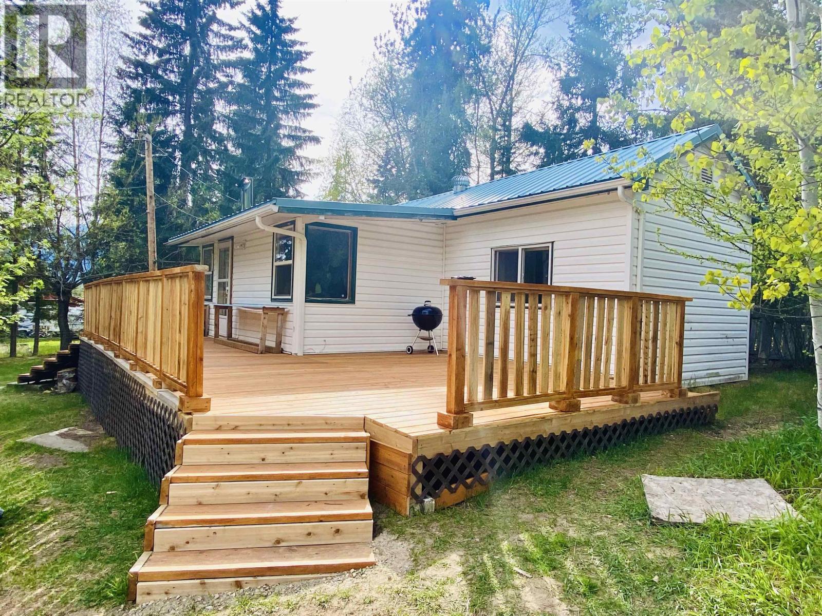 












1010 MAIN STREET

,
Valemount,




British Columbia
V0E2Z0


