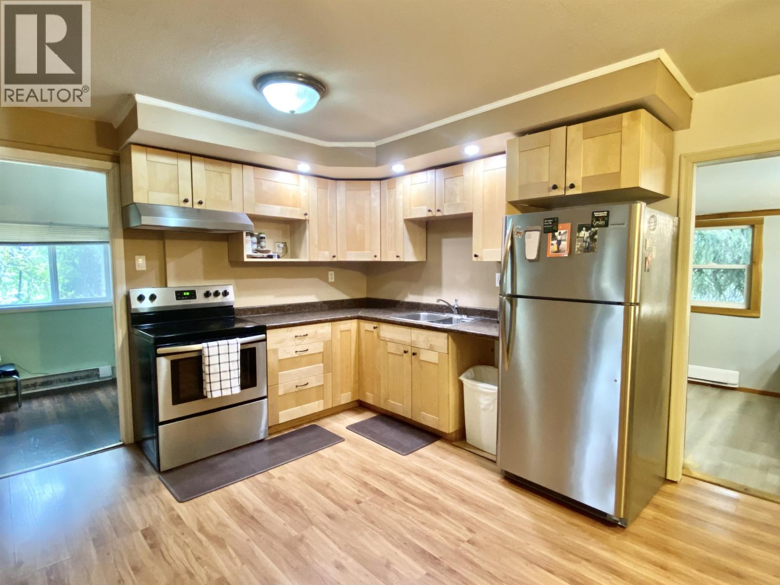 












1010 MAIN STREET

,
Valemount,




British Columbia
V0E2Z0

