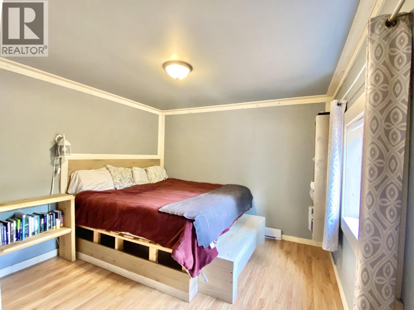 












1010 MAIN STREET

,
Valemount,




British Columbia
V0E2Z0

