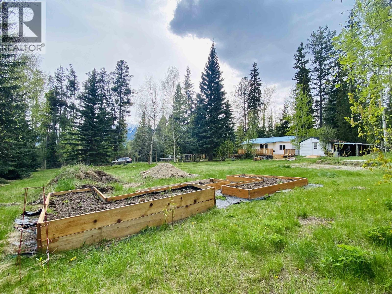 












1010 MAIN STREET

,
Valemount,




British Columbia
V0E2Z0

