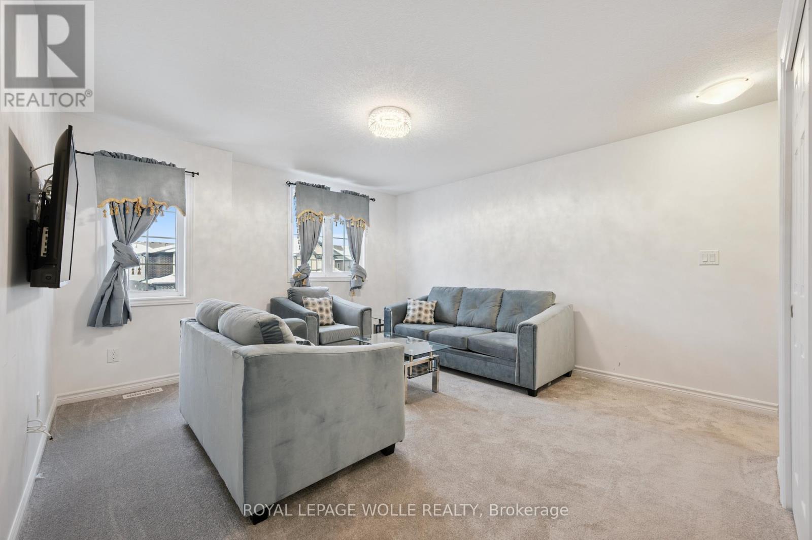 












308 FREURE DRIVE

,
Cambridge,




Ontario
N1S0C1

