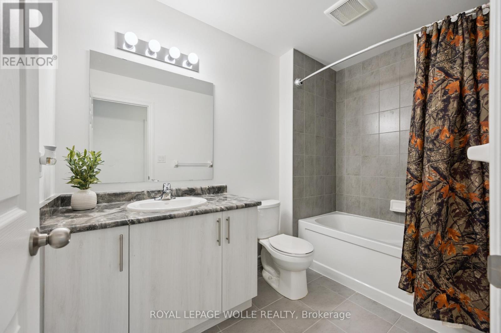 












308 FREURE DRIVE

,
Cambridge,




Ontario
N1S0C1

