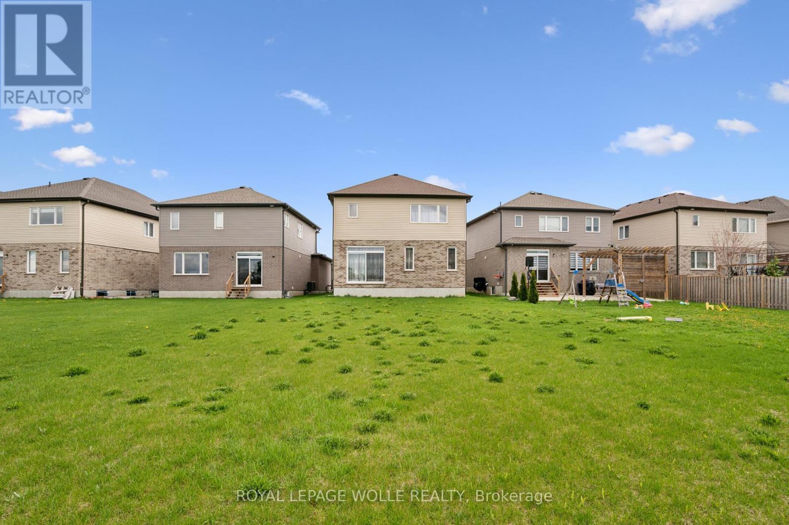 












308 FREURE DRIVE

,
Cambridge,




Ontario
N1S0C1

