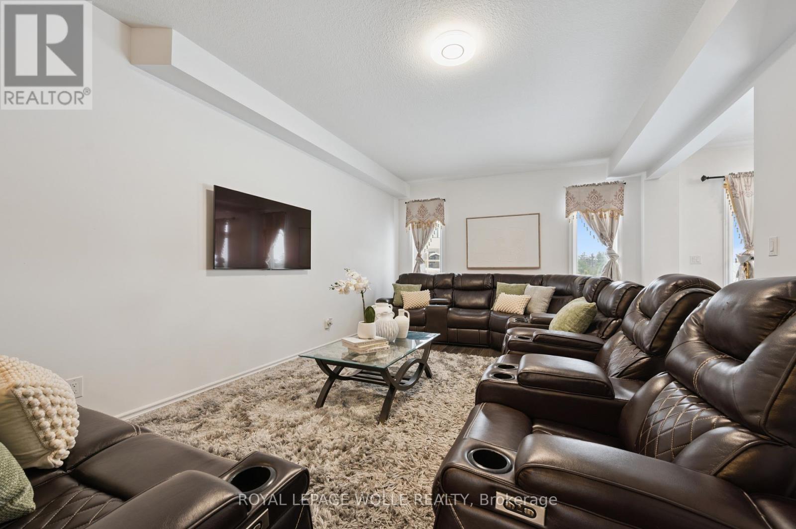 












308 FREURE DRIVE

,
Cambridge,




Ontario
N1S0C1

