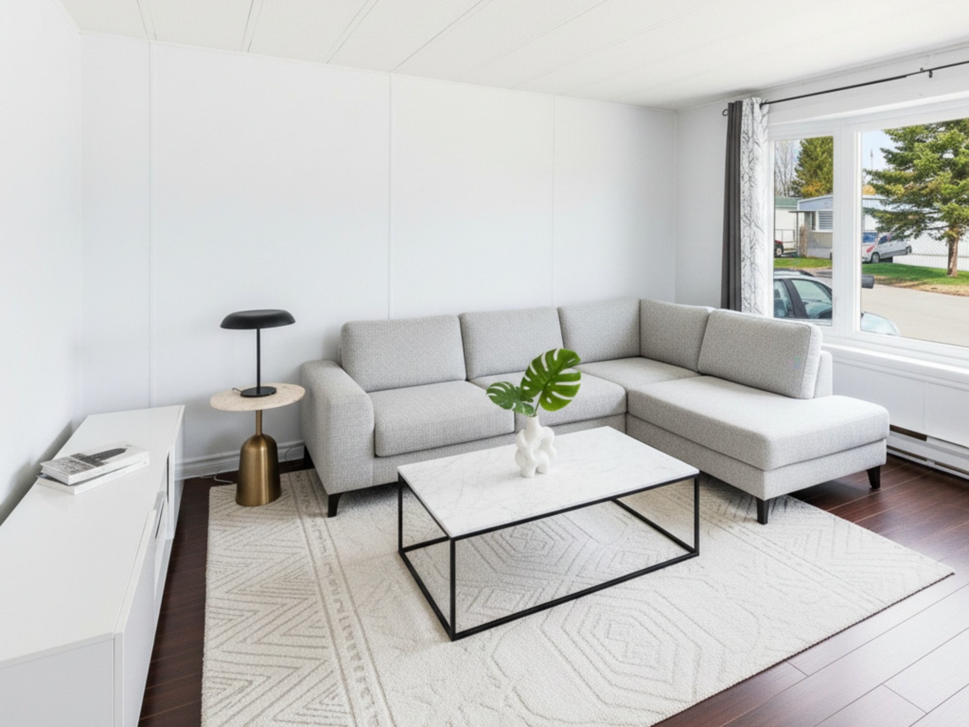 









37


4e Avenue O.

,
Gatineau (Gatineau),




QC
J8T4E4

