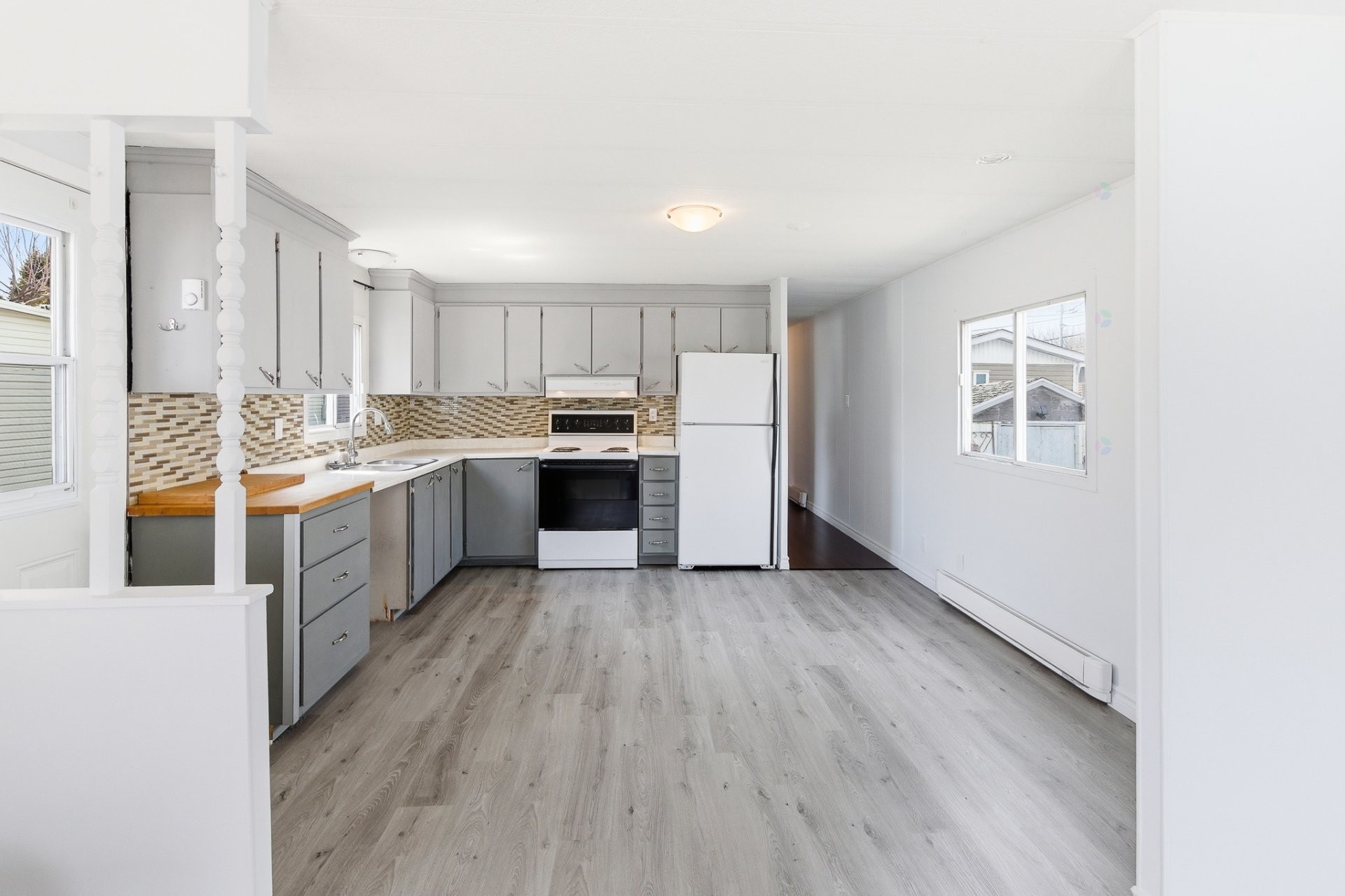 









37


4e Avenue O.

,
Gatineau (Gatineau),




QC
J8T4E4

