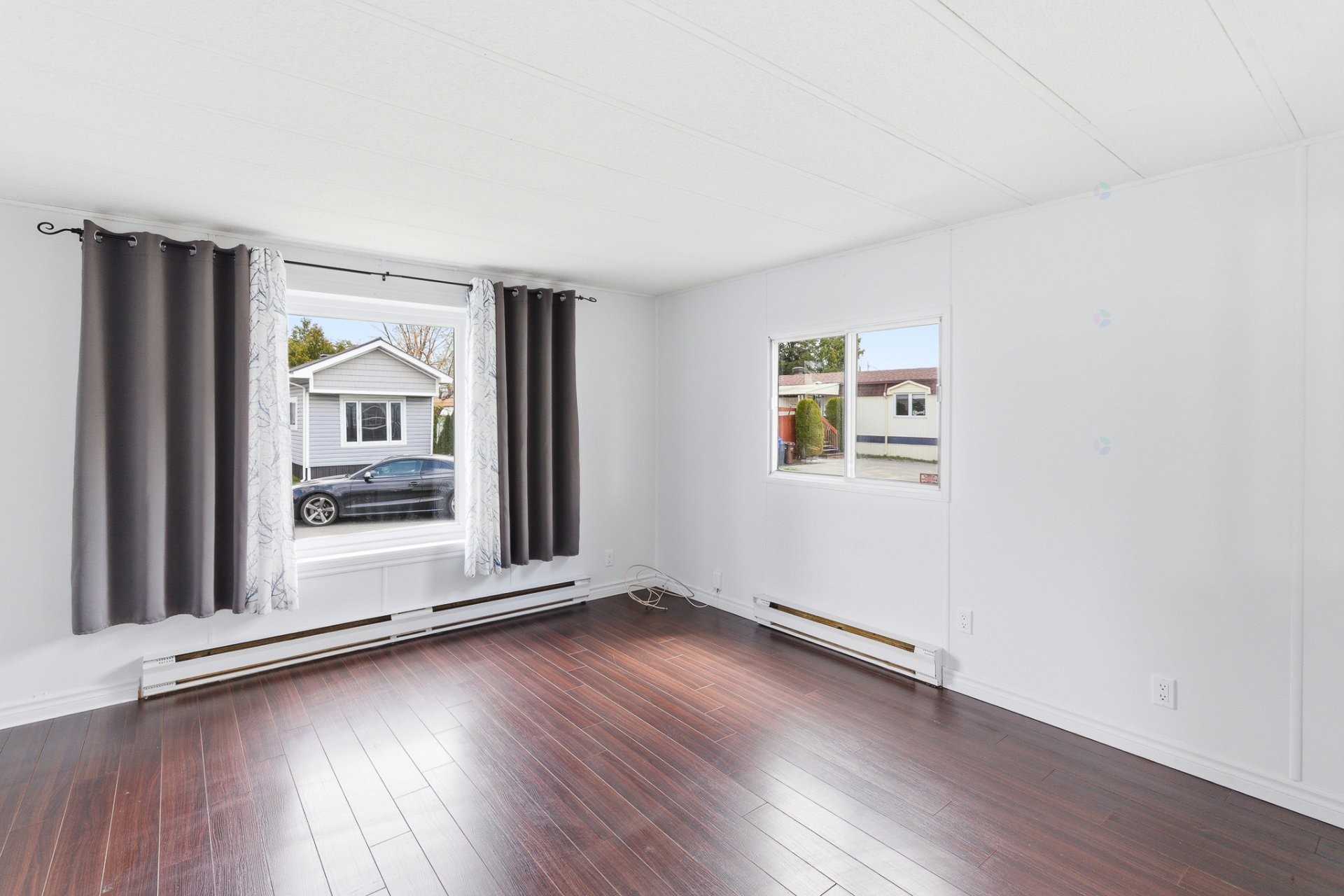 









37


4e Avenue O.

,
Gatineau (Gatineau),




QC
J8T4E4

