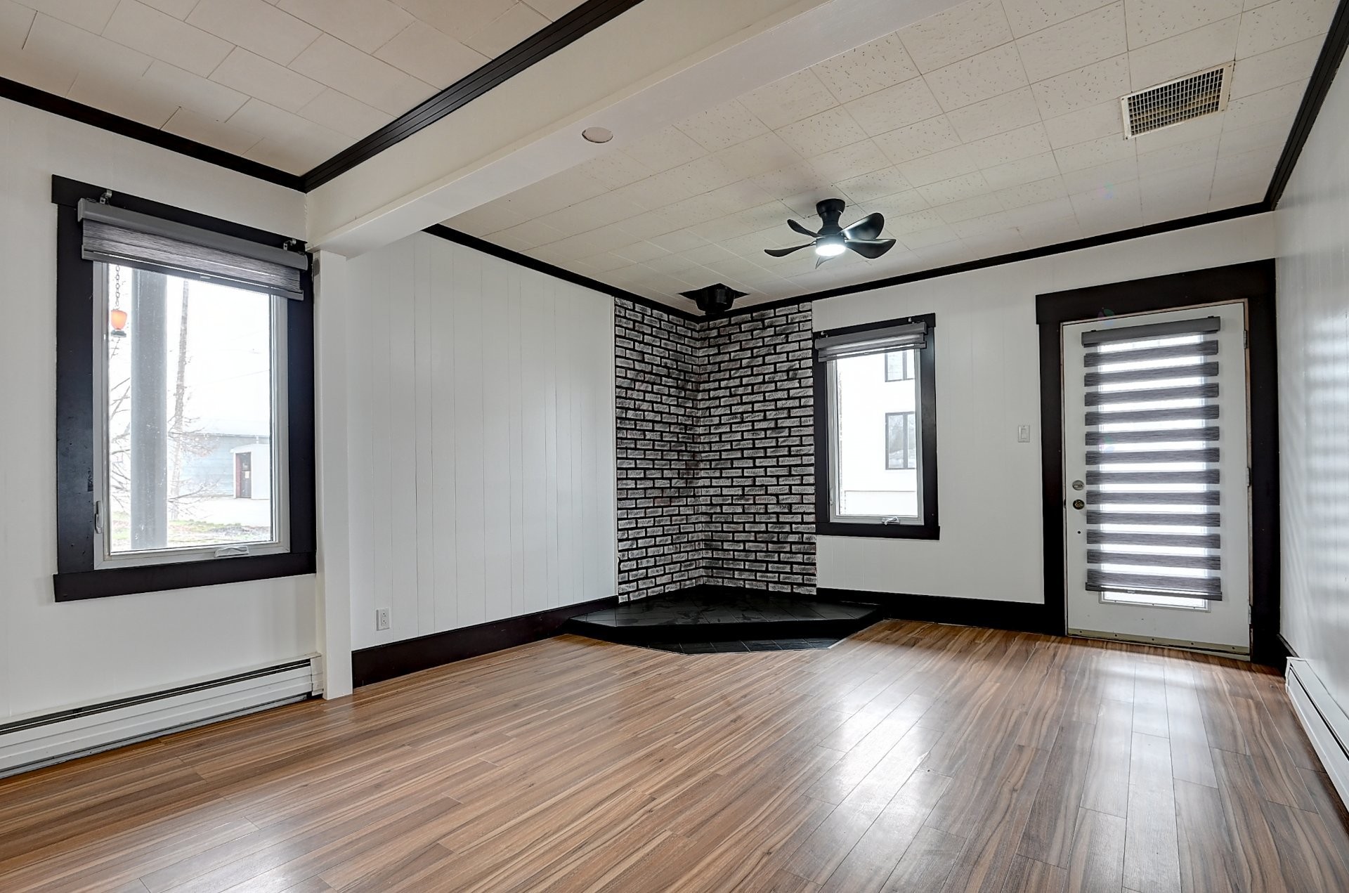 









4460


Rue Crépeau

,
Saint-Félix-de-Valois,




QC
J0K2M0

