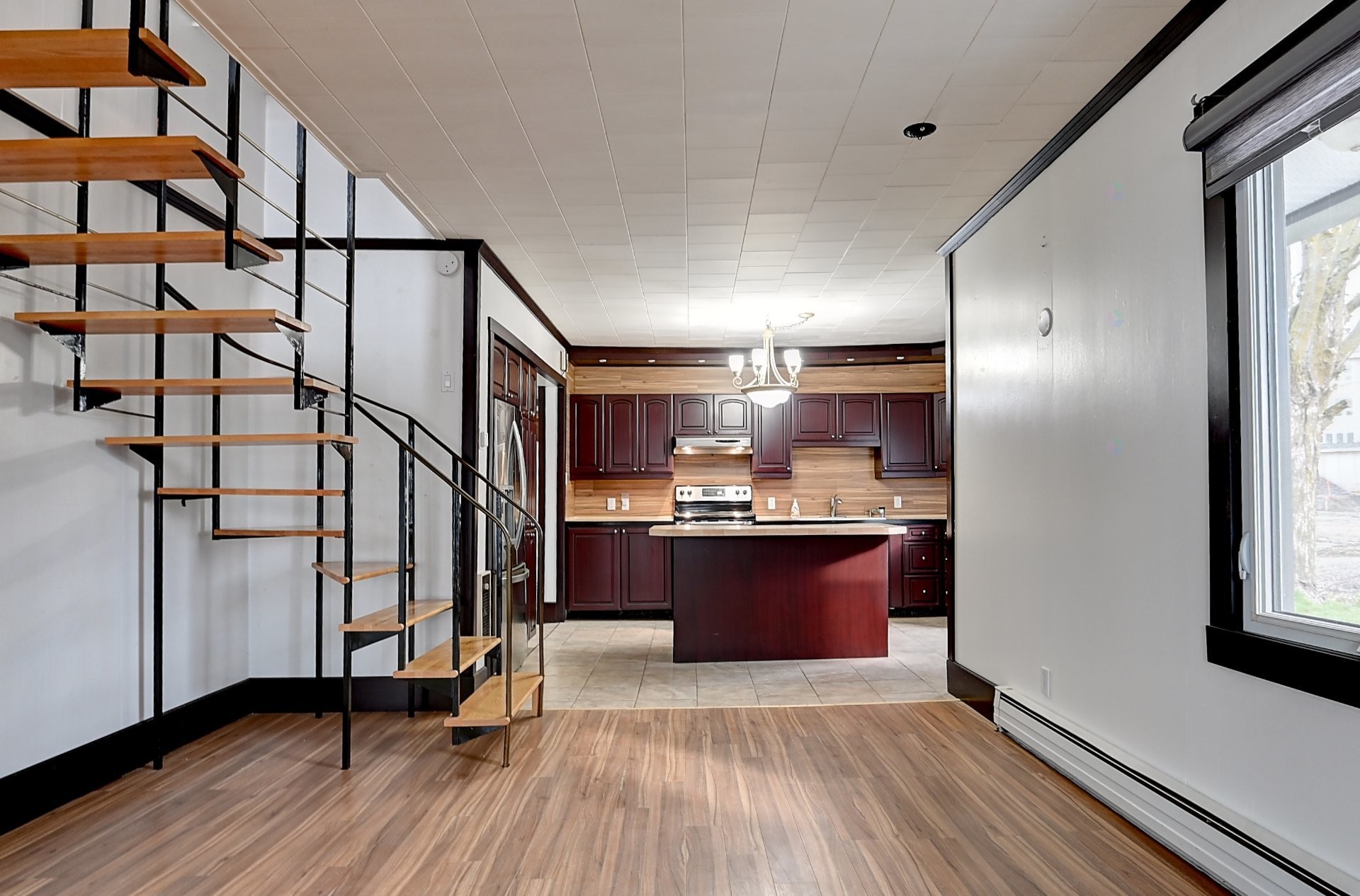 









4460


Rue Crépeau

,
Saint-Félix-de-Valois,




QC
J0K2M0

