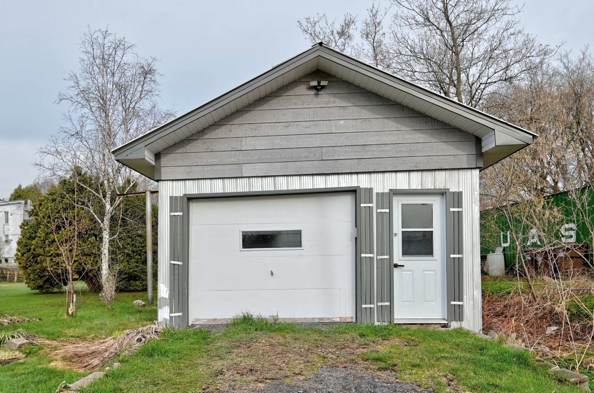 









4460


Rue Crépeau

,
Saint-Félix-de-Valois,




QC
J0K2M0

