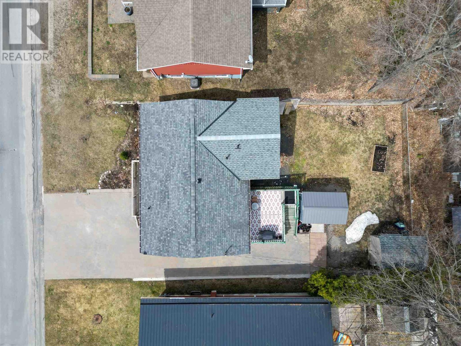 












12 Robertson RD

,
Elliot Lake,




Ontario
P5A1C7

