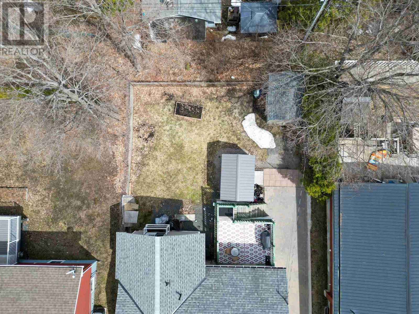 












12 Robertson RD

,
Elliot Lake,




Ontario
P5A1C7

