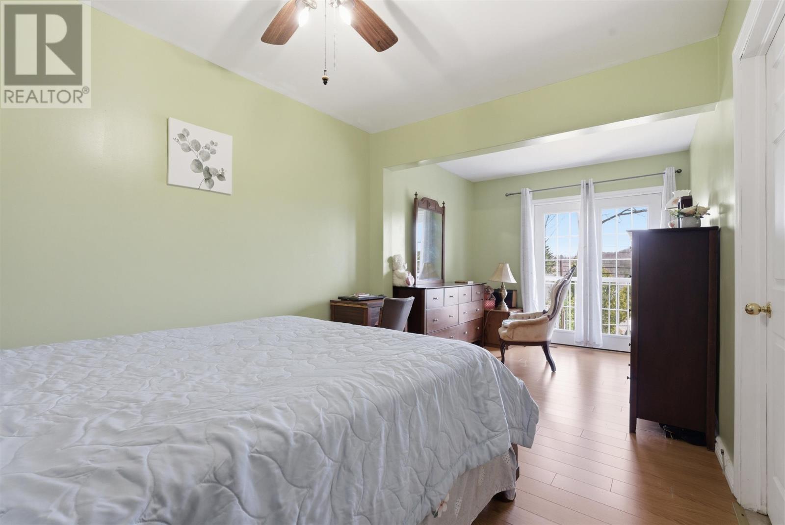 












12 Robertson RD

,
Elliot Lake,




Ontario
P5A1C7


