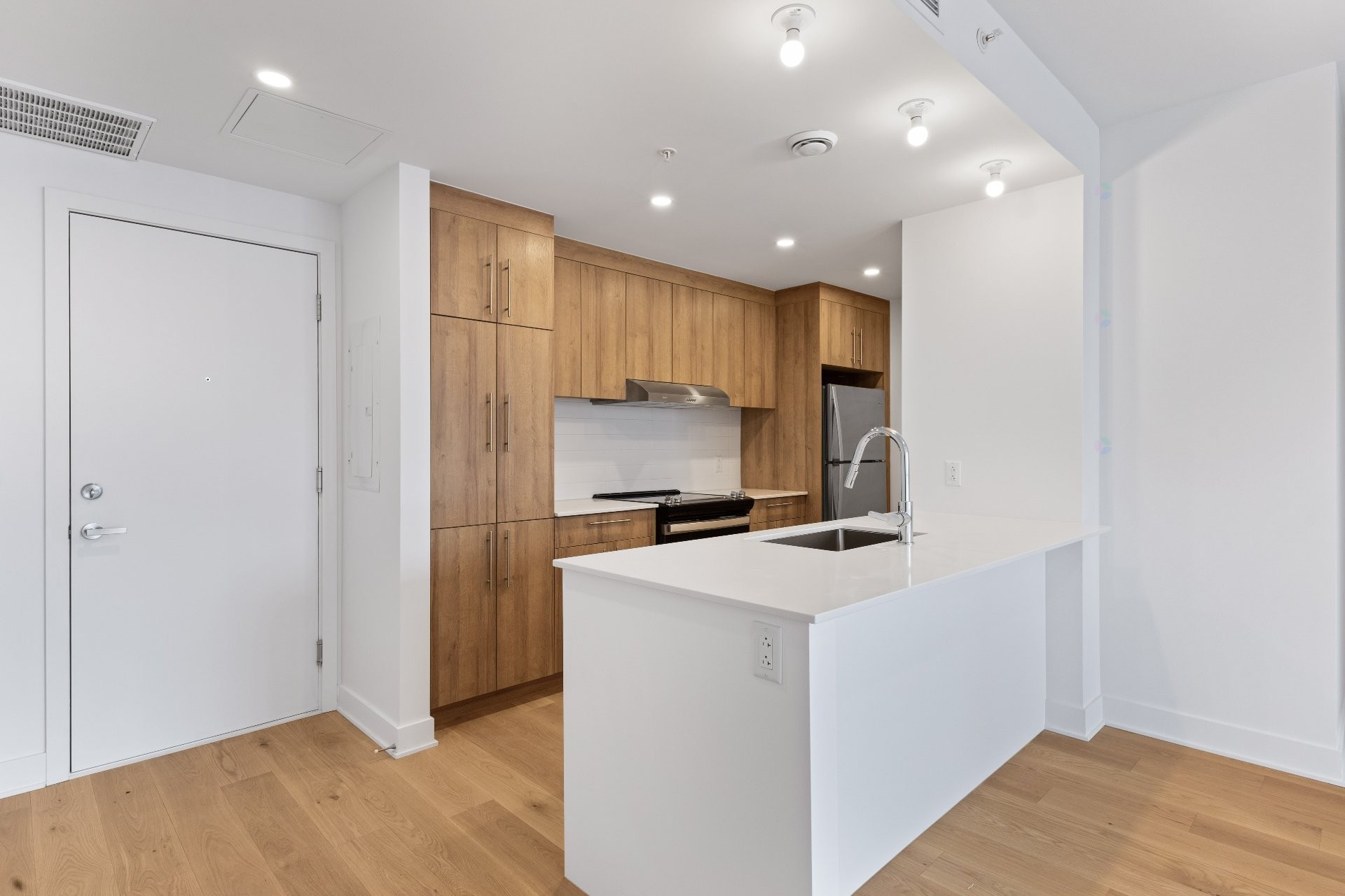 









10130


Rue Lauraine-Vaillancourt

, 205,
Montréal (Ahuntsic-Cartierville),




QC
H3L0B3

