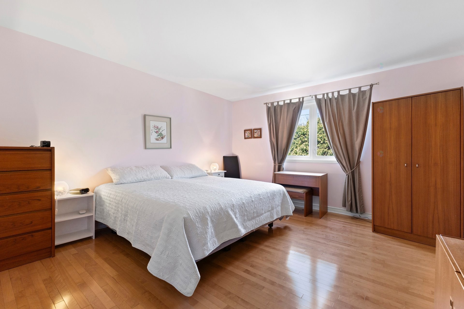 









17269


Boul. Brunswick

,
Kirkland,




QC
H9J1L2

