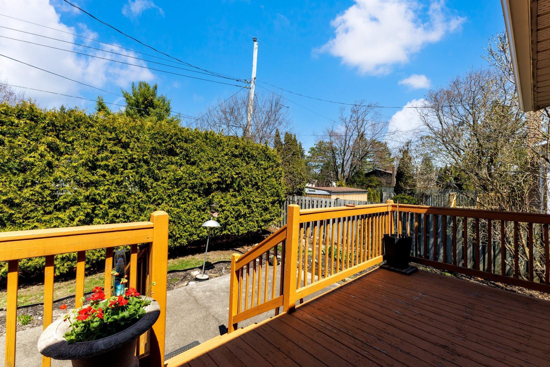 









17269


Boul. Brunswick

,
Kirkland,




QC
H9J1L2

