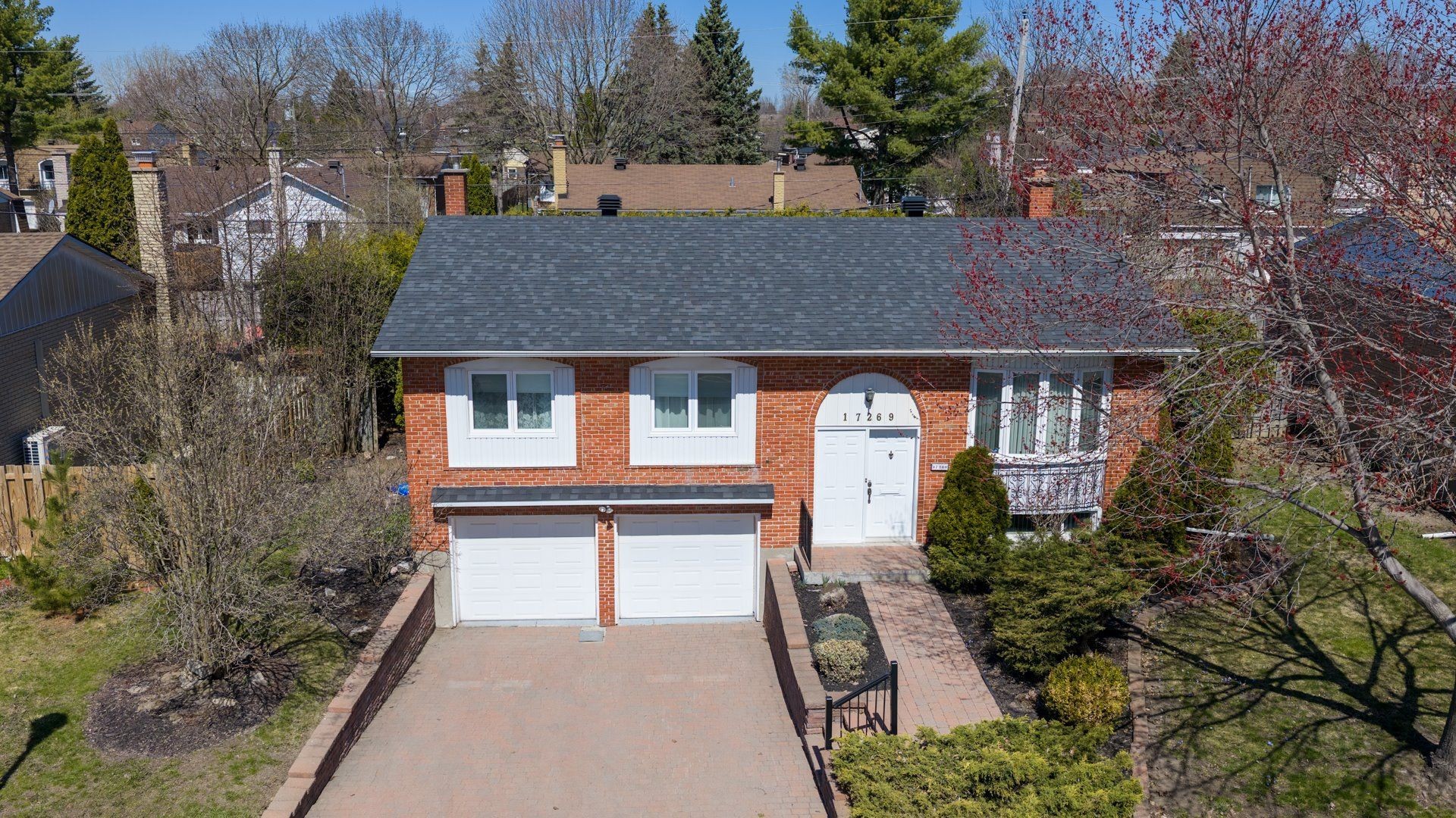 









17269


Boul. Brunswick

,
Kirkland,




QC
H9J1L2

