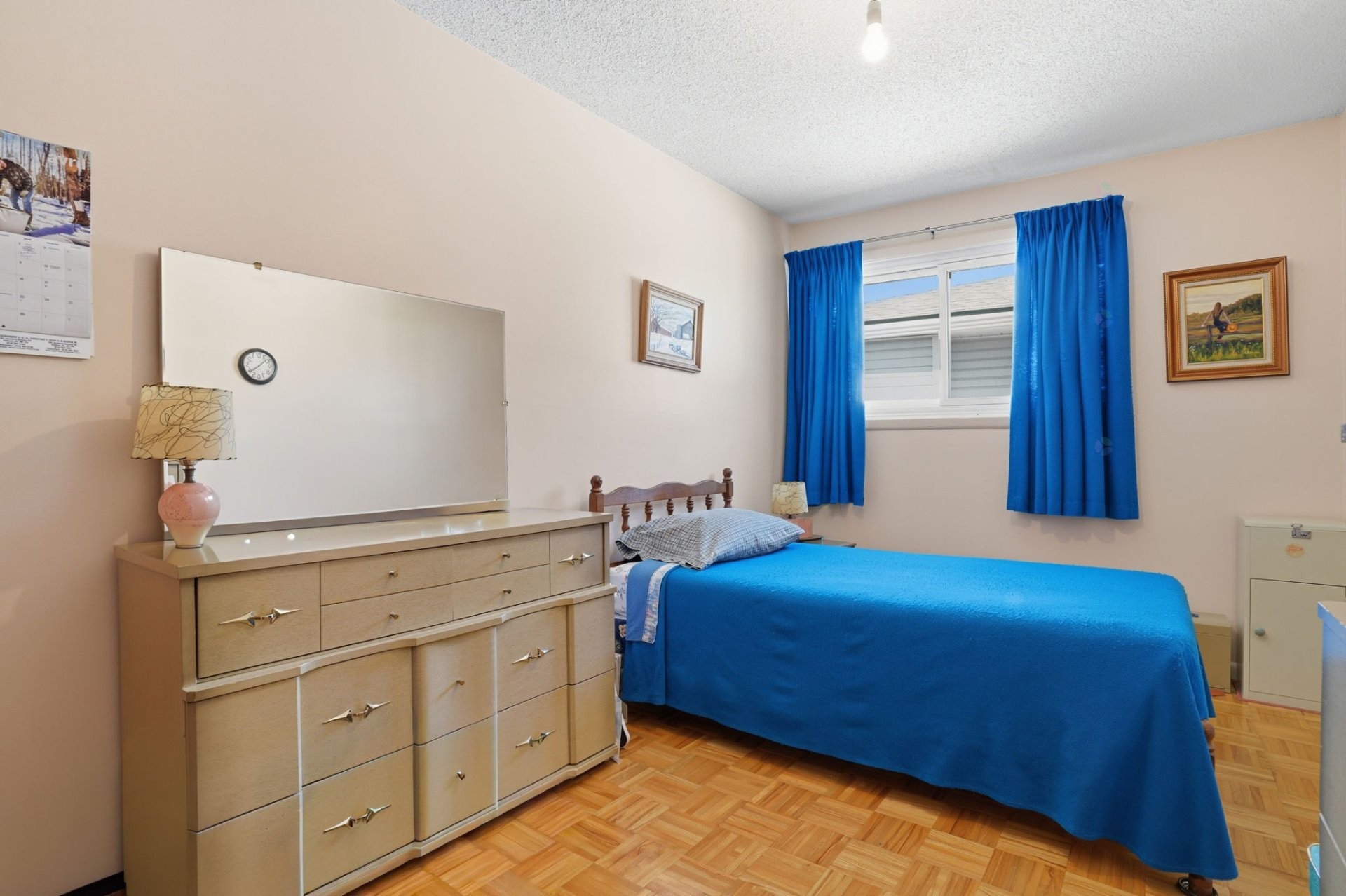 









308


Rue Royal-Brassard

,
Gatineau (Gatineau),




QC
J8P5S9


