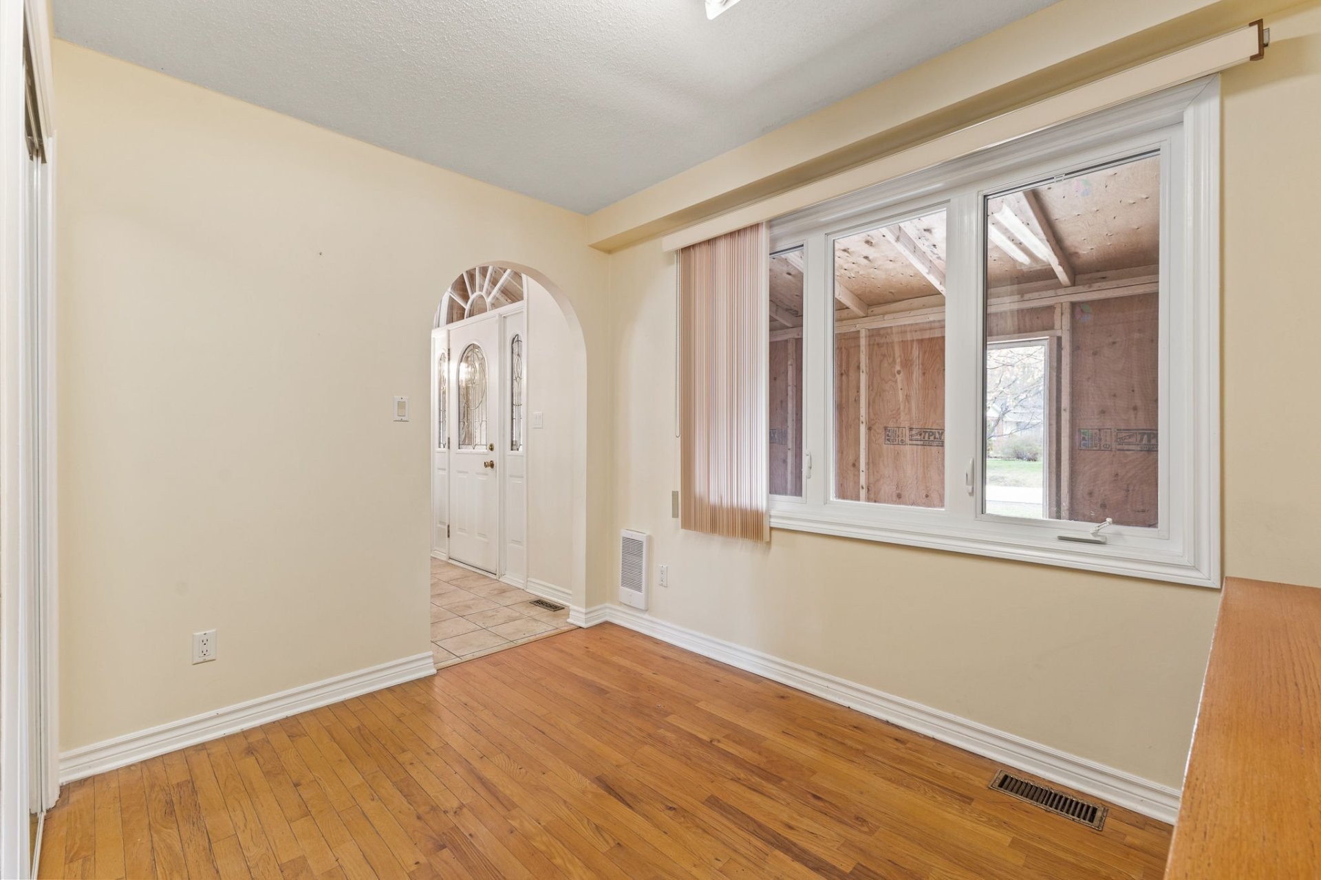 









28


Rue de Port-Royal

,
Gatineau (Aylmer),




QC
J9J1C8

