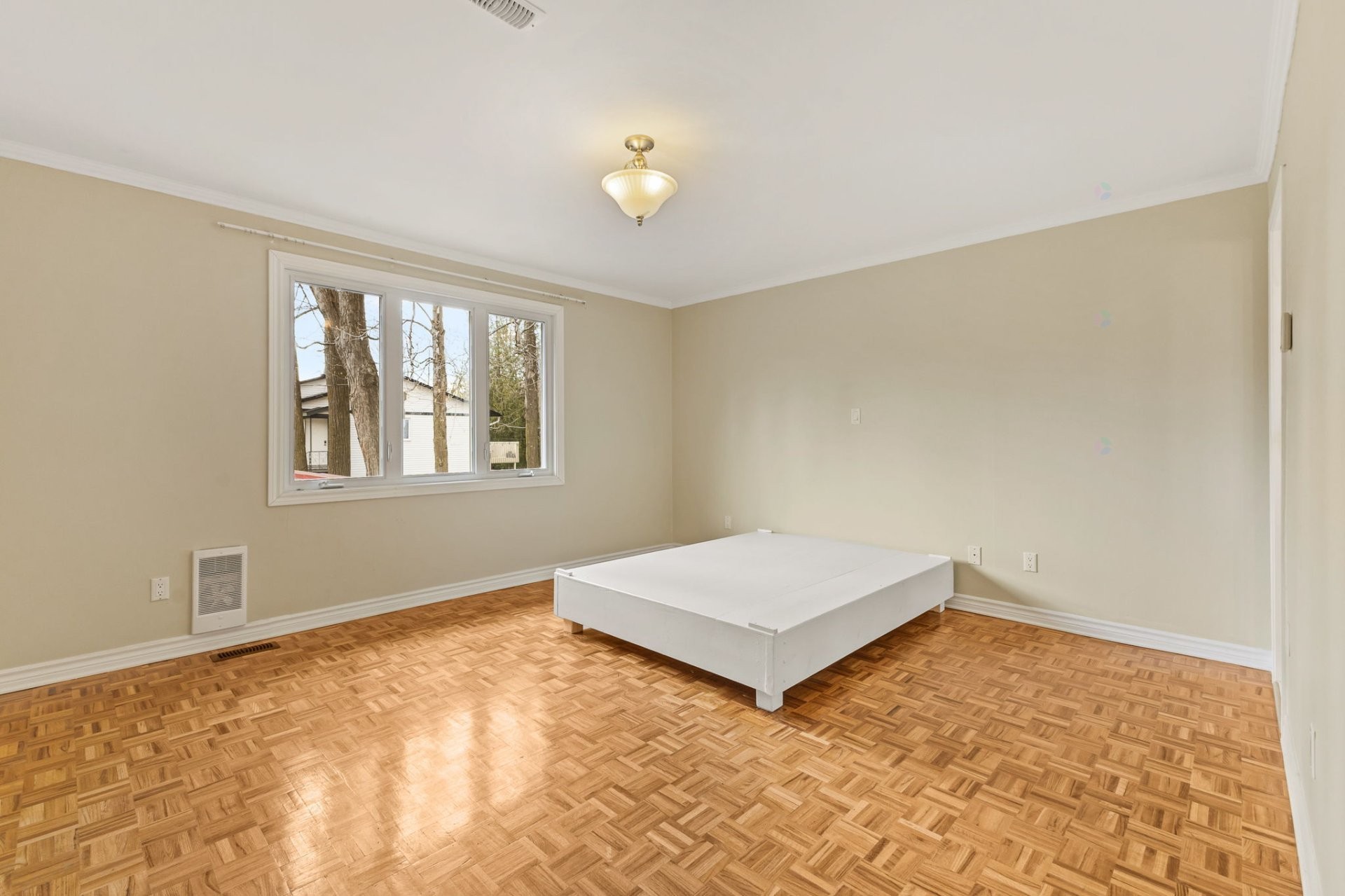 









28


Rue de Port-Royal

,
Gatineau (Aylmer),




QC
J9J1C8

