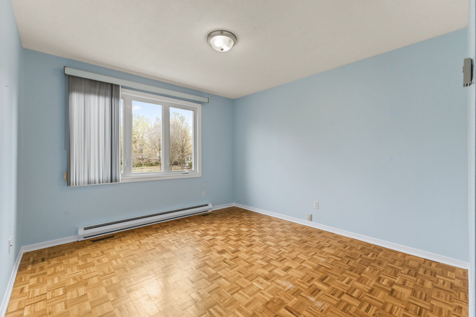 









28


Rue de Port-Royal

,
Gatineau (Aylmer),




QC
J9J1C8

