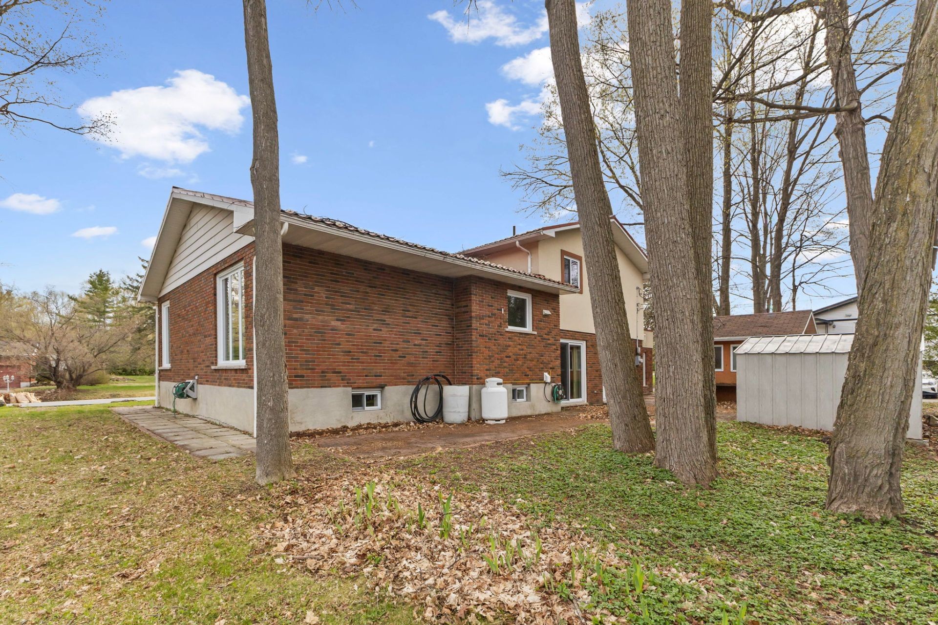 









28


Rue de Port-Royal

,
Gatineau (Aylmer),




QC
J9J1C8

